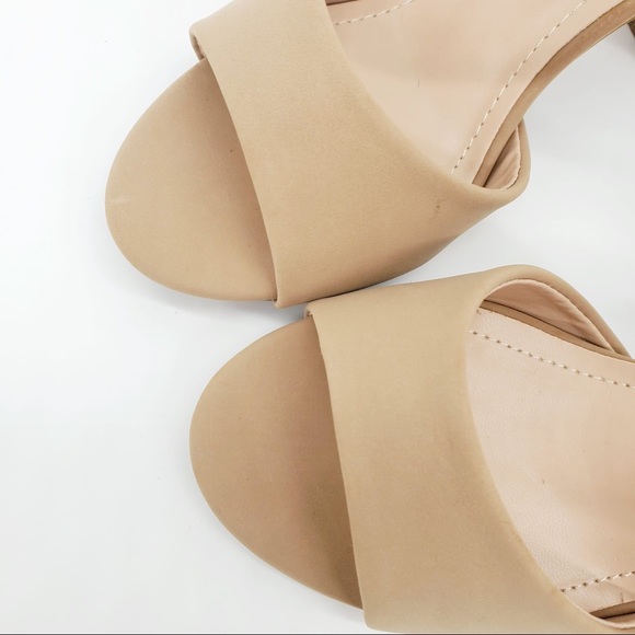 Beige Block Heel Sandal with ankle strap - Picture 6 of 6